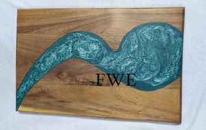 Planche à découper de charcuterie en bois d'acacia et résine époxy avec poignée Planche à fromage de luxe de Falak World Export par FWE - Product Image 5