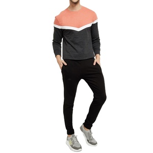 เสื้อสเวตเชิ้ตแขนยาวคอกลมผู้ชาย ผ้าสีพื้นเรียบ ผลิตจากโพลีเอสเตอร์/คอตตอนที่เป็นมิตรต่อสิ่งแวดล้อม บริการ OEM และโลโก้แบบกำหนดเอง - Product Image 3