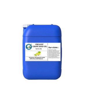 Fournisseur et fabricant OEM d'huile de pépins de raisin biologique certifiée Vitis Vinifera en vrac - Pour l'aromathérapie et de qualité thérapeutique - Product Image 1