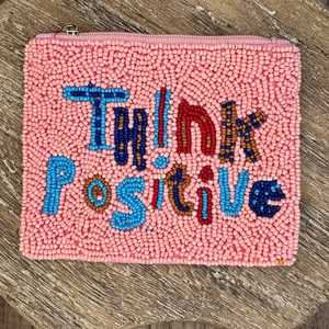 Monedero de lujo hecho a mano con cuentas, elegante mini cartera para mujeres y niñas al mejor precio. - Product Image 1