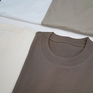 เสื้อยืดคอตตอนทรงปกติ 220 GSM ทนทาน เนื้อผ้าหนานุ่ม พรีเมียม ขายส่งเสื้อผ้าสั่งทำ - Product Image 2