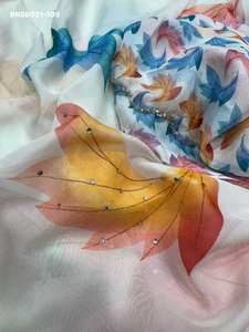 Nuevo conjunto de sari y blusa de seda Tebby de diseño elegante con estampado y trabajo manual Cutdana, proveedor de India Saree Love - Product Image 6