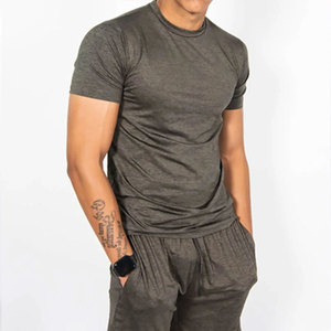 Ensemble de t-shirts à manches courtes pour hommes, bleu marine, col rond, coupe ample, décontracté, respirant, 100% coton jersey tricoté, imprimé à motifs - Product Image 1