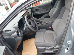 Toyota C-HR Híbrido FWD Team Deutschland SUV Compacto con Volante a la Izquierda, Transmisión Automática Gasolina-Eléctrica - Product Image 4