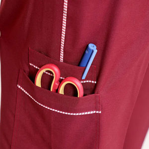 Ensemble de blouses médicales pour hommes, gris, manches courtes, haut et pantalon, pour usage hospitalier, avec stéthoscope - Product Image 5