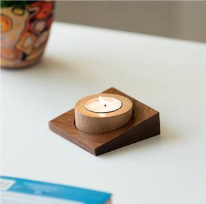 Support à bougie en bois, dessus rond, base carrée, porte-bougie chauffe-plat, décoration moderne, fait main, minimaliste - Product Image 1