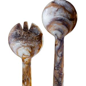 ชุดอุปกรณ์เสิร์ฟสลัดเรซิ่นทำมือ ดีไซน์สวยงาม เป็นมิตรต่อสิ่งแวดล้อม สำหรับใช้ในครัวเรือน ปลอดภัยสำหรับเครื่องล้างจาน เหมาะสำหรับรับประทานอาหารและงานเฉลิมฉลอง - Product Image 1