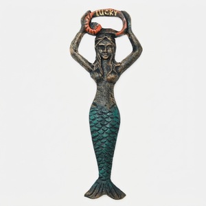 Ouvre-bouteille en métal de style antique en forme de sirène, ouvre-capsule robuste en fonte pour décoration murale de bar, souvenir promotionnel personnalisé - Product Image 2
