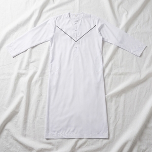 Túnica Árabe Masculina a Medida con Cuello en V, Casual, Larga hasta el Suelo, Ajuste Holgado, Transpirable, de Poliéster, Manga Larga, Bordado Musulmán para Playa - Product Image 1