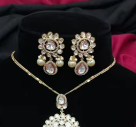 Pendentif en diamant de qualité supérieure de créateur élégant serti d'une chaîne élégante pour femmes et filles - Product Image 2