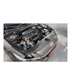 Hyundai Avante 1.6 2024/5 avec 14 986 km, conduite à gauche, sièges en cuir, caméra de recul - Product Image 6