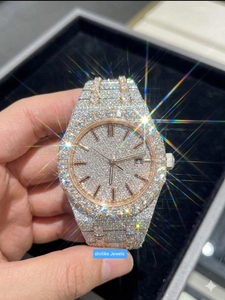 นาฬิกาควอตซ์หน้าปัดแบบอาหรับประดับเพชรสองสี |   นาฬิกาฮิปฮอปหรูหราประดับเพชรโมอิสซาไนต์ VVS สีเหลืองทองและสีเงิน - Product Image 5