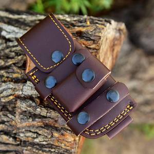 Cuchillo Plegable Hecho a Mano de Acero de Damasco con Hoja Dentada, Mango de Madera, Funda de Cuero, 7 Pulgadas, ODM, para Caza, Camping y Supervivencia - Product Image 4