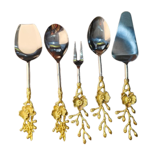 Ensemble de couverts en acier inoxydable et laiton ergonomique à haute arche, résistant à la rouille, écologique et durable, 5 pièces, motif de feuilles de fleurs en relief - Product Image 1