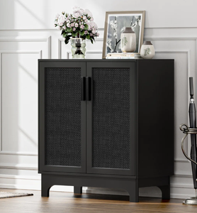 ตู้ไม้สองบานประตูดีไซน์ทันสมัยพร้อมมือจับสีดำ ตู้เก็บของสีดำสวยงามสำหรับตกแต่งห้องนั่งเล่น ห้องนอน และทางเข้าบ้าน - Product Image 6