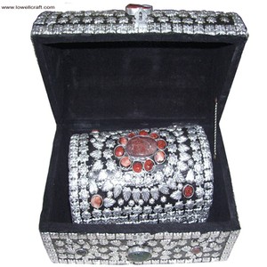 Luxury <b>Black</b> Silver Metal Embellished Carved Jewelry <b>Storage</b> <b>Box</b> Red Stone Work Handcrafted Decorative Organizer Home Dcor - Product Image 1