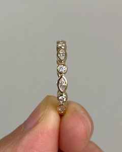 Anillo de eternidad completo con corte marquesa y redondo, cultivado en laboratorio, para mujer, apilable, de oro macizo de 14K, amuleto de aniversario para pareja - Product Image 4