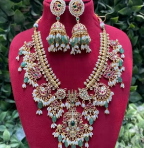 Collier et boucles d'oreilles de qualité exquise traditionnelle plaqué or avec un look lourd Collier et boucles d'oreilles pour mariage pour femmes - Product Image 2