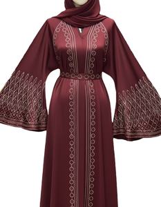 อาบายะห์สีดำโพลีเอสเตอร์สไตล์ตุรกีประดับลูกปัดและเลื่อมทำมือ แขนยาว ความยาวระดับข้อเท้า สำหรับผู้หญิง ปี 2025 เหมาะสำหรับงานแต่งงานและใช้ในชีวิตประจำวัน - Product Image 1