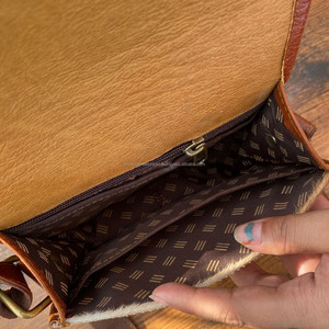 ใหม่กระเป๋าถือหนังวัวลายผมบนหนังวัวแบบสะพายข้างกระเป๋าช้อปปิ้งขายดีกระเป๋าแฮนด์เมดดีไซน์ไม่เหมือนใครของขวัญสำหรับเธอ - Product Image 5