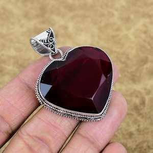 Pendentif en grenat du Mozambique facetté, minimaliste, en argent sterling 925, pierre précieuse en forme de cœur rouge, bijoux vintage - Product Image 6