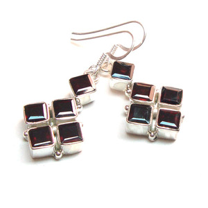 Genuine sterling silver 925 natural red garnet handmade multi-stone faceted stone earrings Wholesale 925 Sterling Silver earring - Product Image 2