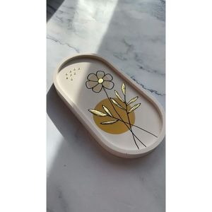 Luxury Resin <b>Decorative</b> Trays Elegant Oval and Round Design for Home Accents - Product Image 3