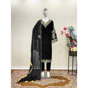 ผ้ากำมะหยี่ปักลายดอกไม้สีดำ - Product Image 4