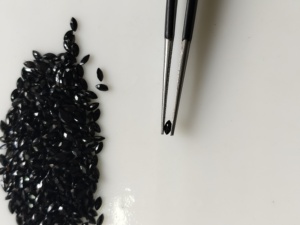 Spinelle noire naturelle 3x1,5 mm, taille marquise, qualité supérieure, pierre précieuse en vrac pour la fabrication de bijoux - Product Image 1