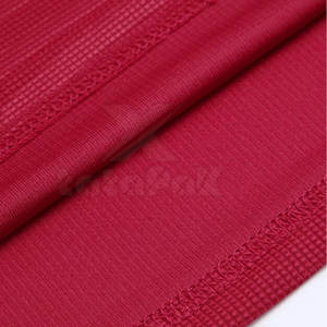 Camiseta de Fútbol de Alta Calidad Hecha en Pakistán, 100% Poliéster, Logotipo, Número y Nombre Personalizables, Diferentes Colores y Tallas Disponibles - Product Image 6