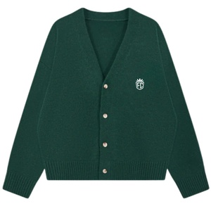 Cardigan en tricot vert forêt pour homme avec broderie, col en V boutonné, doux et chaud, style décontracté streetwear - Product Image 1