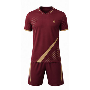 Tenue de football performante, maillot et short élégants avec tissu léger pour les entraînements et les matchs de compétition - Product Image 2