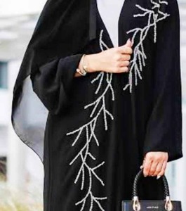 Abaya élégante et sobre, brodée à la main, pour femmes, vêtements traditionnels islamiques. - Product Image 3