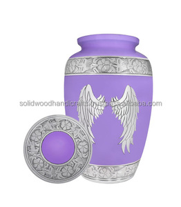 Urnes funéraires décoratives en laiton faites à la main pour hommes et femmes - Product Image 1