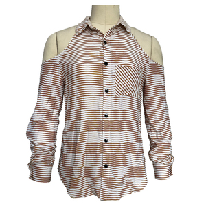 เสื้อเชิ้ตผ้าป๊อปลินสำหรับผู้หญิง พิมพ์ลายโลโก้ตามสั่ง แขนยาว ระบายอากาศได้ดี 100% ผ้าฝ้าย ติดกระดุม ใส่ทำงานได้ ขายส่ง - Product Image 4