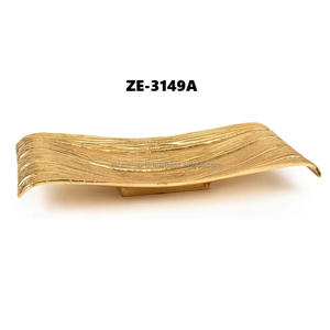 ถาดโลหะทำมือสำหรับส่งออกขายส่งทั่วโลก ถาดเงินสำหรับจักรวรรดิออตโตมัน เป็นมิตรกับสิ่งแวดล้อม เหมาะสำหรับงานแต่งงาน  นำเข้าจากซาฮิด เอ็กซ์พอร์ตส์ - Product Image 2