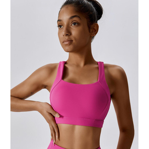 Sujetador deportivo ligero y sencillo de color magenta con diseño de espalda cruzada, transpirable y elástico, de alta calidad para gimnasio de mujer, venta al por mayor y personalizado. - Product Image 1