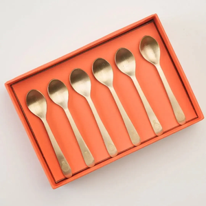 Juego de 4 Cucharas de Latón para Helado y Postre con Mango de Latón y Logotipo Personalizado - Product Image 4
