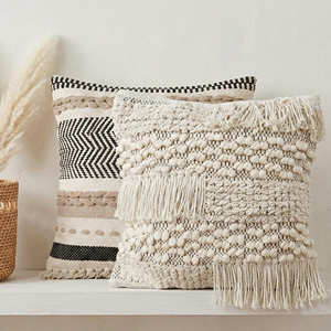 Housse de coussin bohème avec franges superposées, coussin décoratif tissé, accent en coton d'inspiration marocaine pour la décoration de ferme - Product Image 1