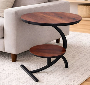 Table d'appoint en forme de C à deux niveaux avec surfaces rondes en bois et base en métal courbé noir, disponible à prix de gros. - Product Image 1