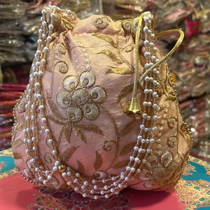 Bolso redondo de seda hecho a mano con bordado floral y cuentas de perlas con trabajo de aguja para accesorios de boda para mujeres. - Product Image 3