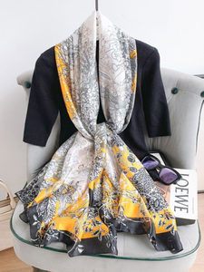 Écharpes carrées élégantes pour femmes Tissu doux et léger Accessoires de mode parfaits Approvisionnement en vrac à faible quantité minimale de commande - Product Image 2