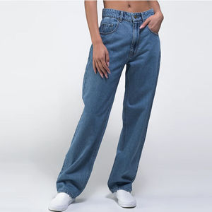 Jeans de skate de lavado medio con logo personalizado 2026 para mujer, de alta calidad, talla grande, transpirables, de mezclilla, corte holgado, bolsillos estándar, al por mayor - Product Image 1