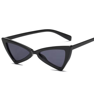 Lunettes de soleil papillon œil de chat pour femmes, vente en gros, petites lunettes de soleil triangulaires en plastique pour hommes et femmes - Product Image 4