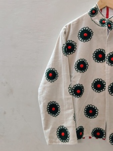Chaqueta de Terciopelo Bordada para Mujer |   Chaqueta Floral Artesanal India |   Chaqueta de Terciopelo Hecha a Mano de Primera Calidad - Product Image 3