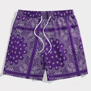 Shorts d'été pour hommes à imprimé bandana, respirants, en mélange de coton tissé, avec cordon de serrage, coupe ample, taille élastique, style plage, vente en gros - Product Image 1