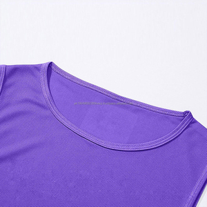 Débardeur de sport pour homme en maille 3D personnalisé, logo personnalisé, unisexe, respirant, séchage rapide, 100% coton, débardeur musculaire pour l'entraînement - Product Image 5