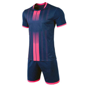 Uniforme de Fútbol Personalizado al por Mayor con Logotipo Impreso, Jersey Deportivo de Secado Rápido de Alta Calidad para Hombre y Mujer con Nombre Personalizado - Product Image 3