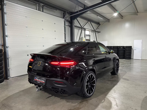 เมอร์เซเดส-เบนซ์ GLE 53 AMG GLE คูเป้ GLE 53 AMG 4Matic Plus รถเอสยูวีหรูหราสมรรถนะสูง เครื่องยนต์เบนซินใหม่ เกียร์อัตโนมัติ พวงมาลัยซ้าย สำหรับส่งออก - Product Image 3