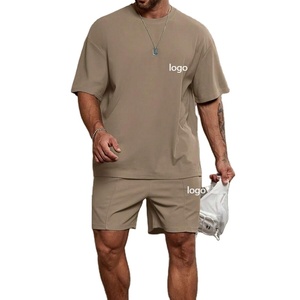 Conjunto de Camiseta Oversize con Capucha y Hombros Caídos con Pantalones Cortos a Juego para Hombre, Estilo Urbano, Diseño OEM, Transpirable, Casual, Invierno - Product Image 1